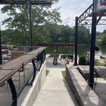 SandBar Marina & Grill
